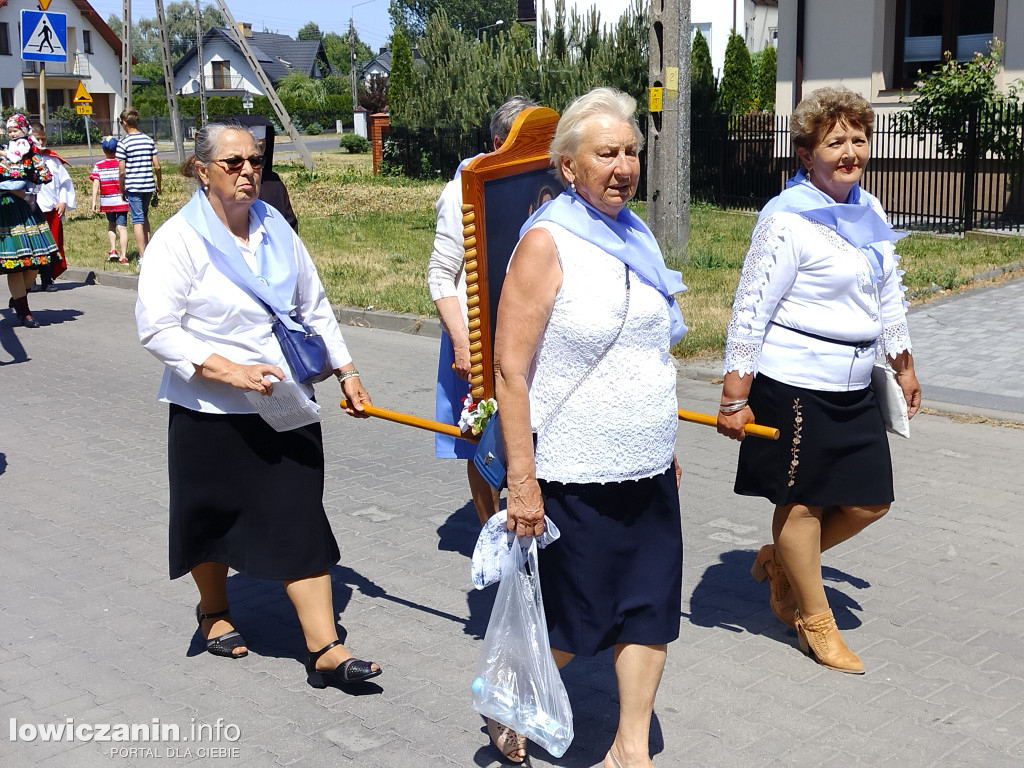 Procesja eucharystyczna Korabce