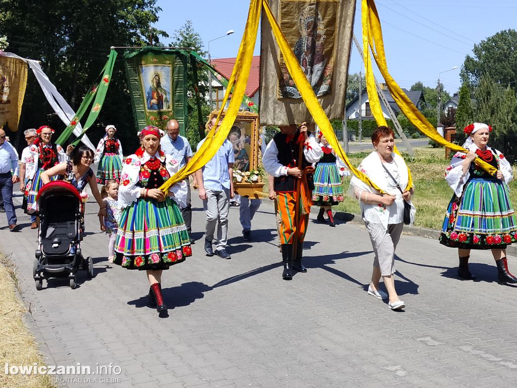 Procesja eucharystyczna Korabce