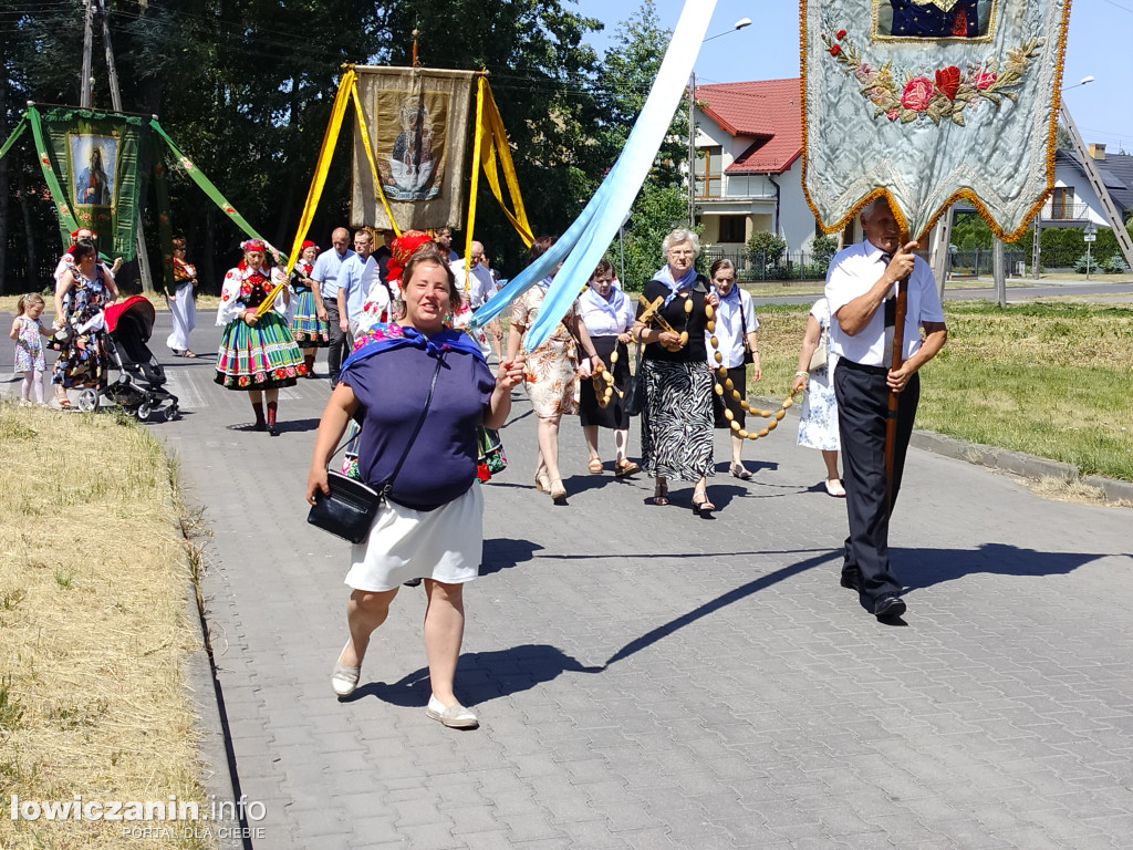 Procesja eucharystyczna Korabce