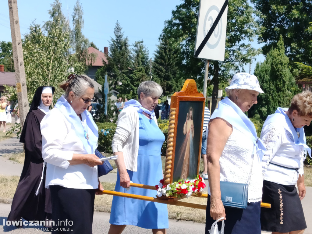 Procesja eucharystyczna Korabce