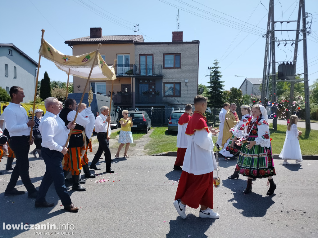 Procesja eucharystyczna Korabce