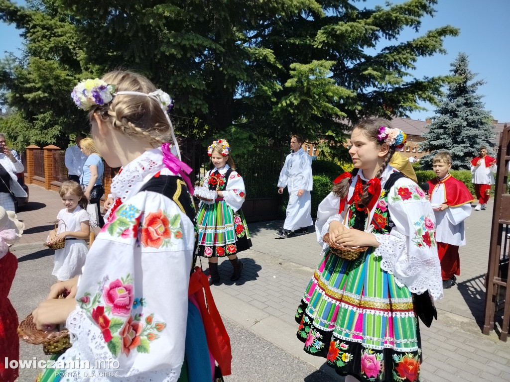 Procesja eucharystyczna Korabce