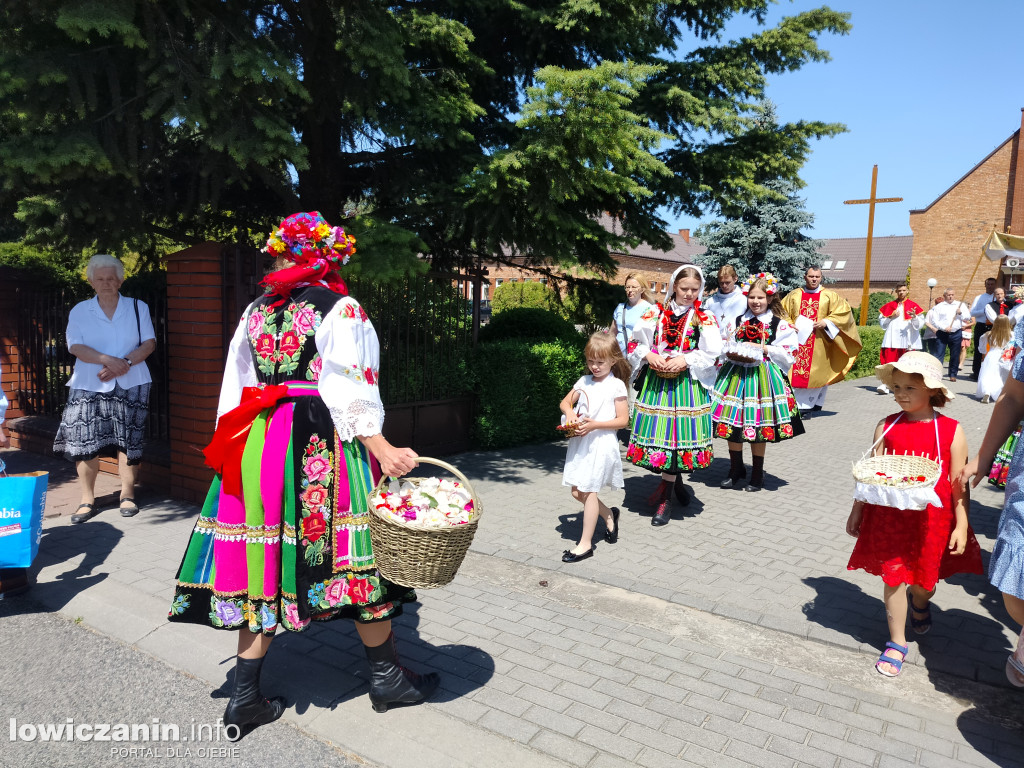Procesja eucharystyczna Korabce