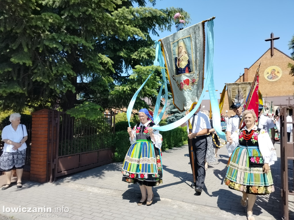 Procesja eucharystyczna Korabce