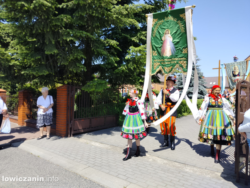 Procesja eucharystyczna Korabce