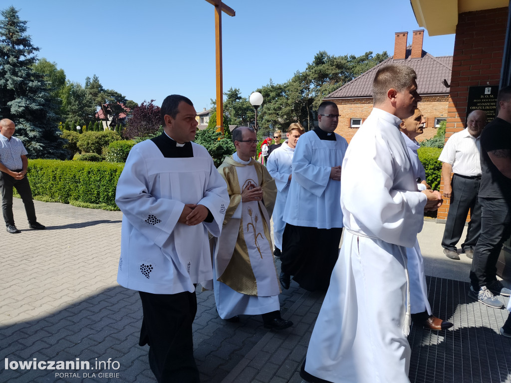 Procesja eucharystyczna Korabce