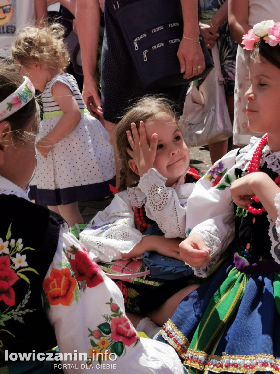 Procesja eucharystyczna w centrum miasta