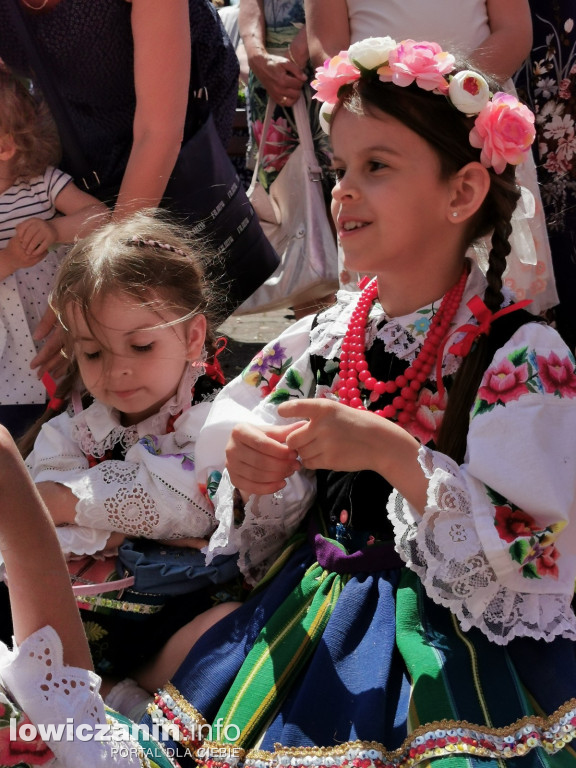 Procesja eucharystyczna w centrum miasta
