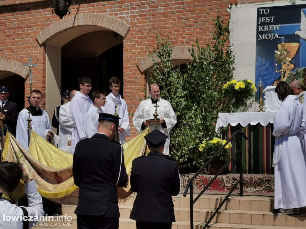 Procesja eucharystyczna w centrum miasta
