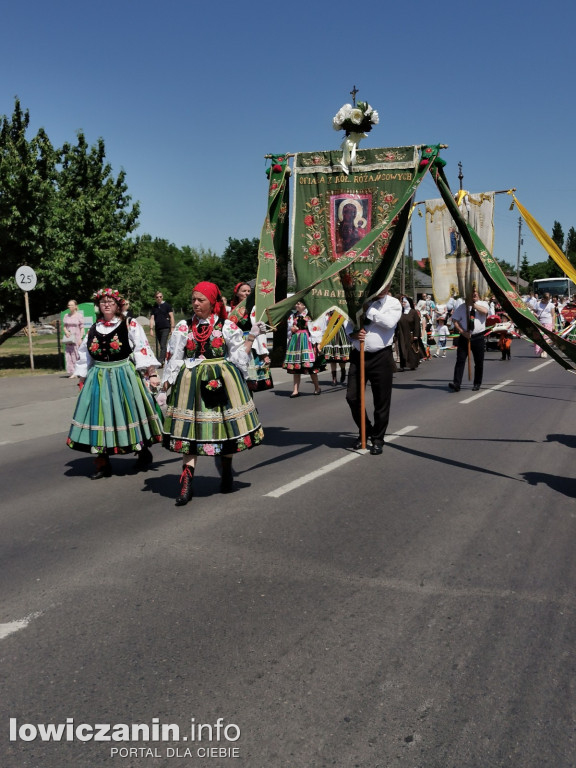 Procesja eucharystyczna w centrum miasta