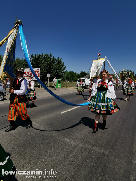 Procesja eucharystyczna w centrum miasta
