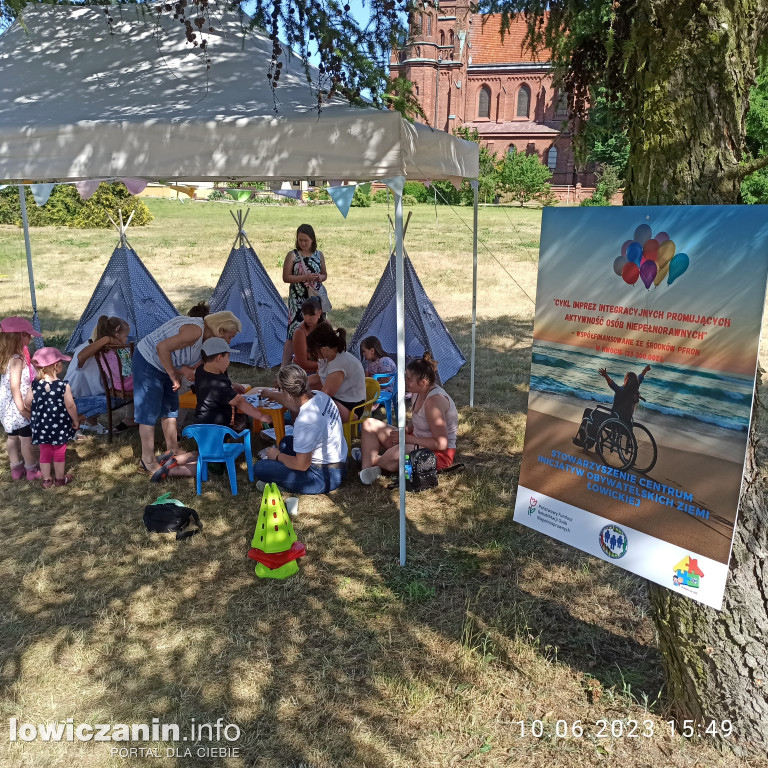 Zduny - Dzień Dziecka na placu parafialnym