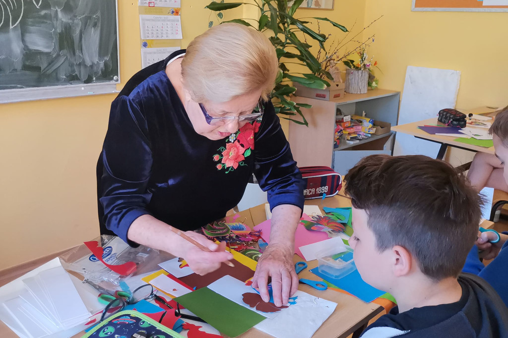 Warsztaty z wycinanki łowickiej
