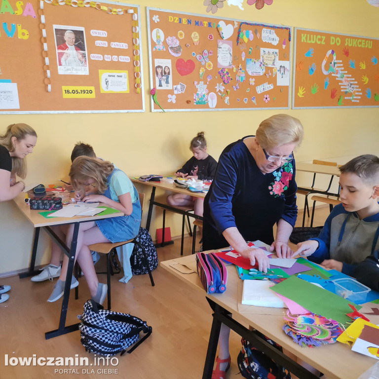 Warsztaty z wycinanki łowickiej