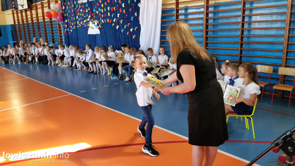 Pożegnanie dzieci kończących naukę w Przedszku nr 2