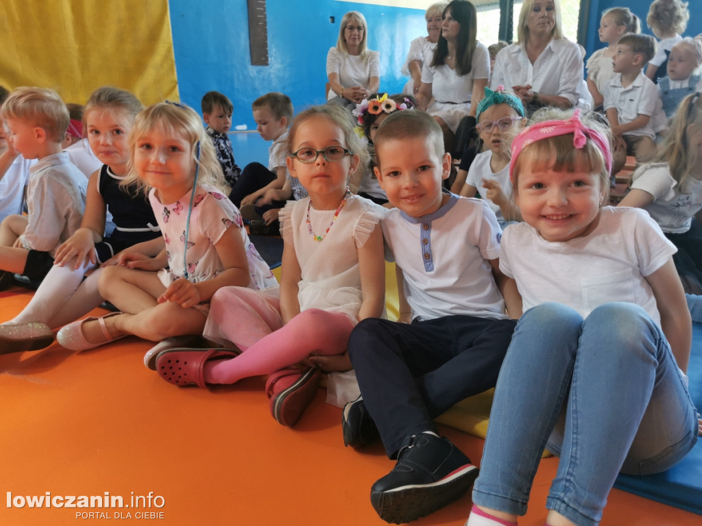 Pożegnanie dzieci kończących naukę w Przedszku nr 2