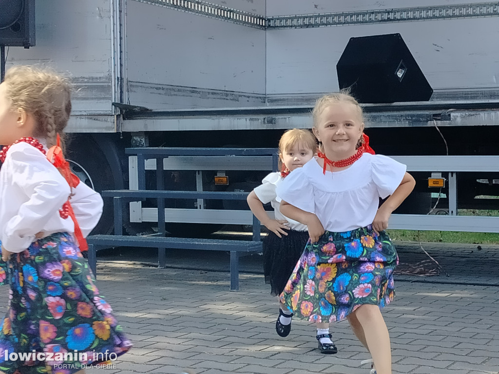 Trwa biesiada na Korabce