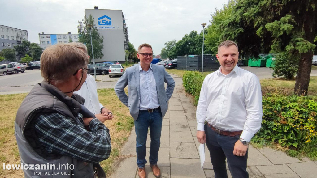Docieplenie bloku nr 1 na Dąbrowskiego