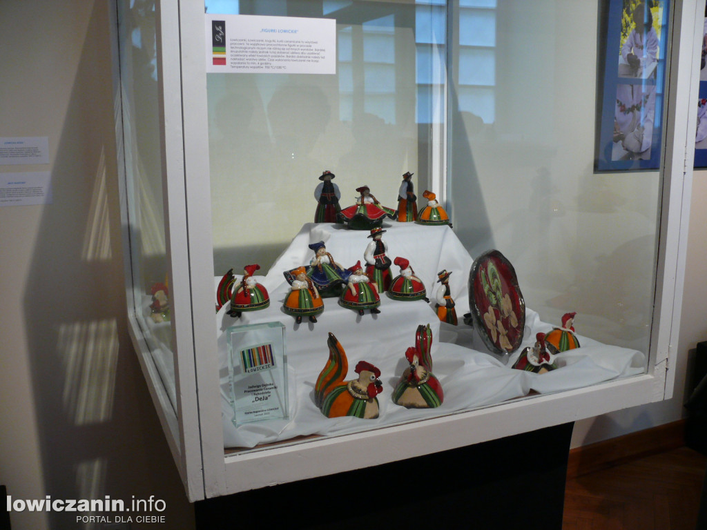 Wystawa ceramiki Jadwigi Dębskiej w Muzeum w Łowiczu
