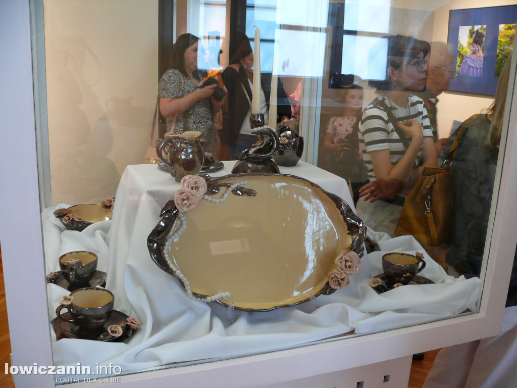 Wystawa ceramiki Jadwigi Dębskiej w Muzeum w Łowiczu