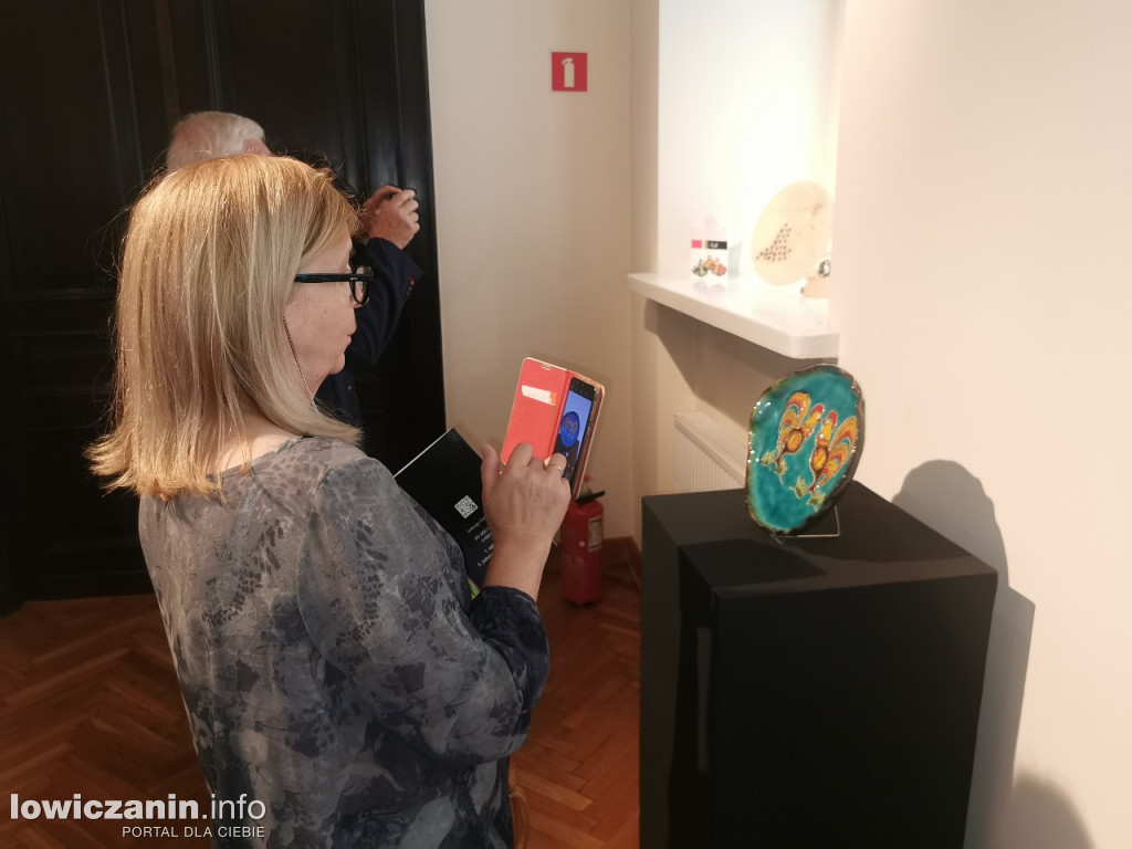 Wystawa ceramiki Jadwigi Dębskiej w Muzeum w Łowiczu