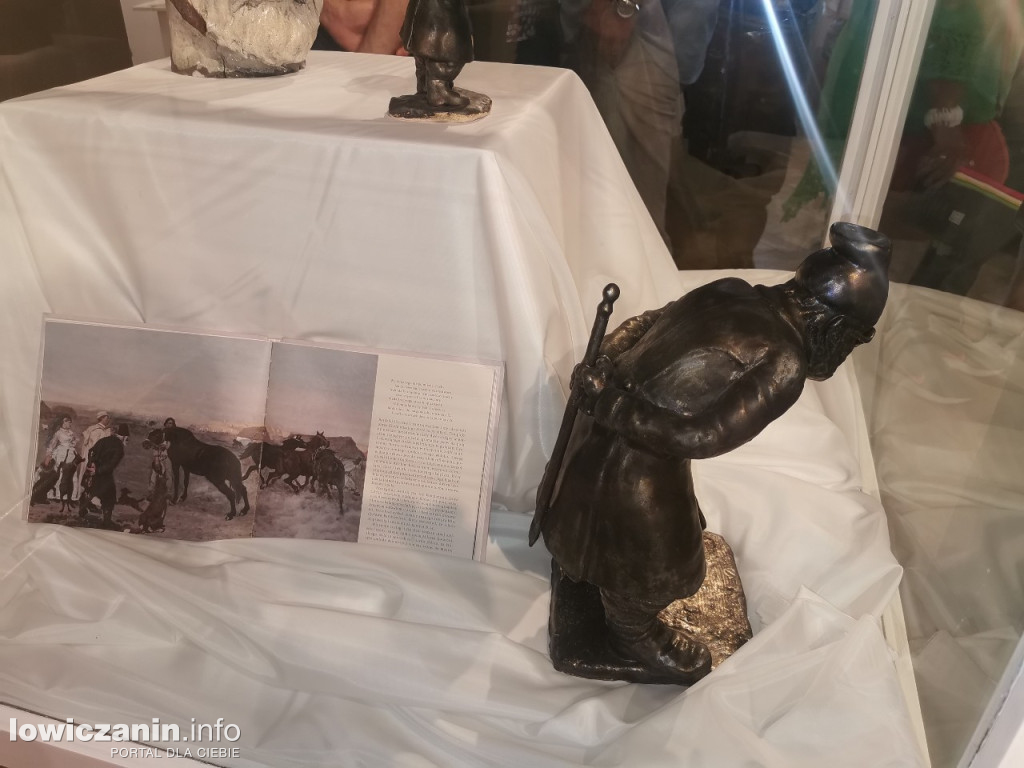 Wystawa ceramiki Jadwigi Dębskiej w Muzeum w Łowiczu