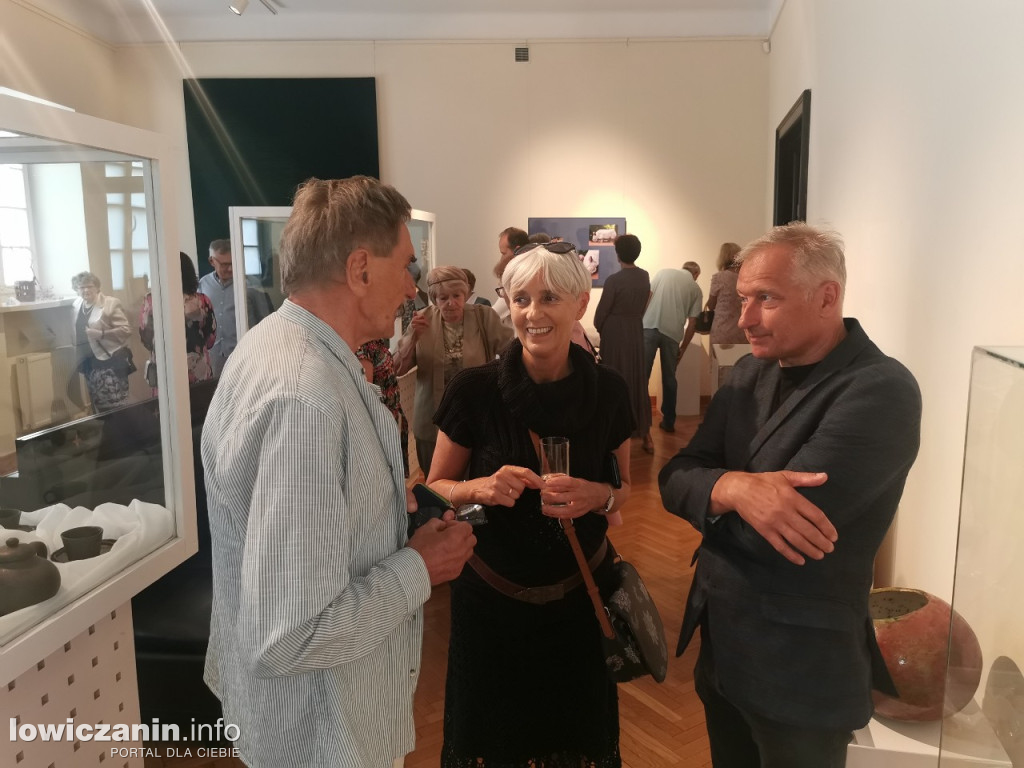 Wystawa ceramiki Jadwigi Dębskiej w Muzeum w Łowiczu