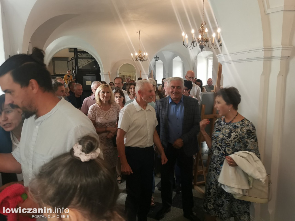 Wystawa ceramiki Jadwigi Dębskiej w Muzeum w Łowiczu