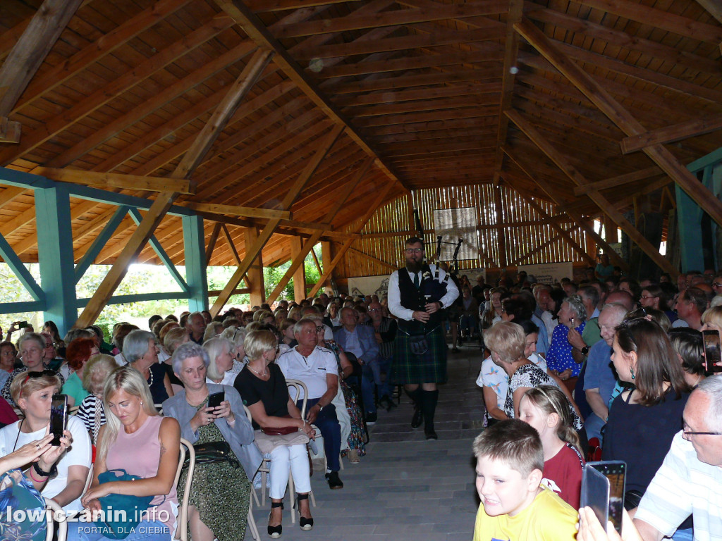 Przedurodzinowy koncert na zamku w Łowiczu