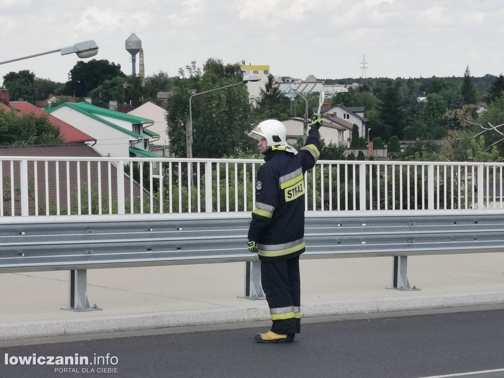 Wypadek motocyklisty na wiadukcie w Łowiczu