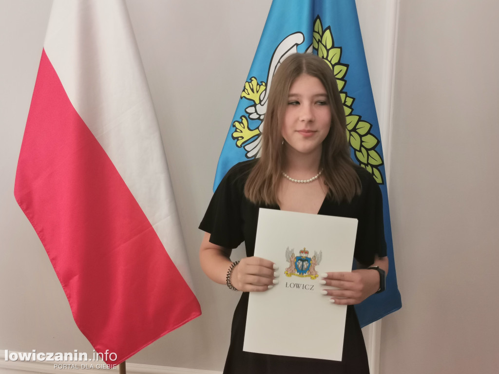 W Łowiczu wręczono stypendia