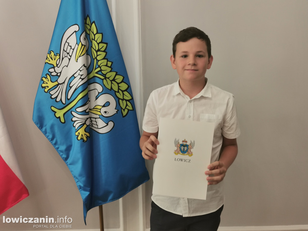 W Łowiczu wręczono stypendia