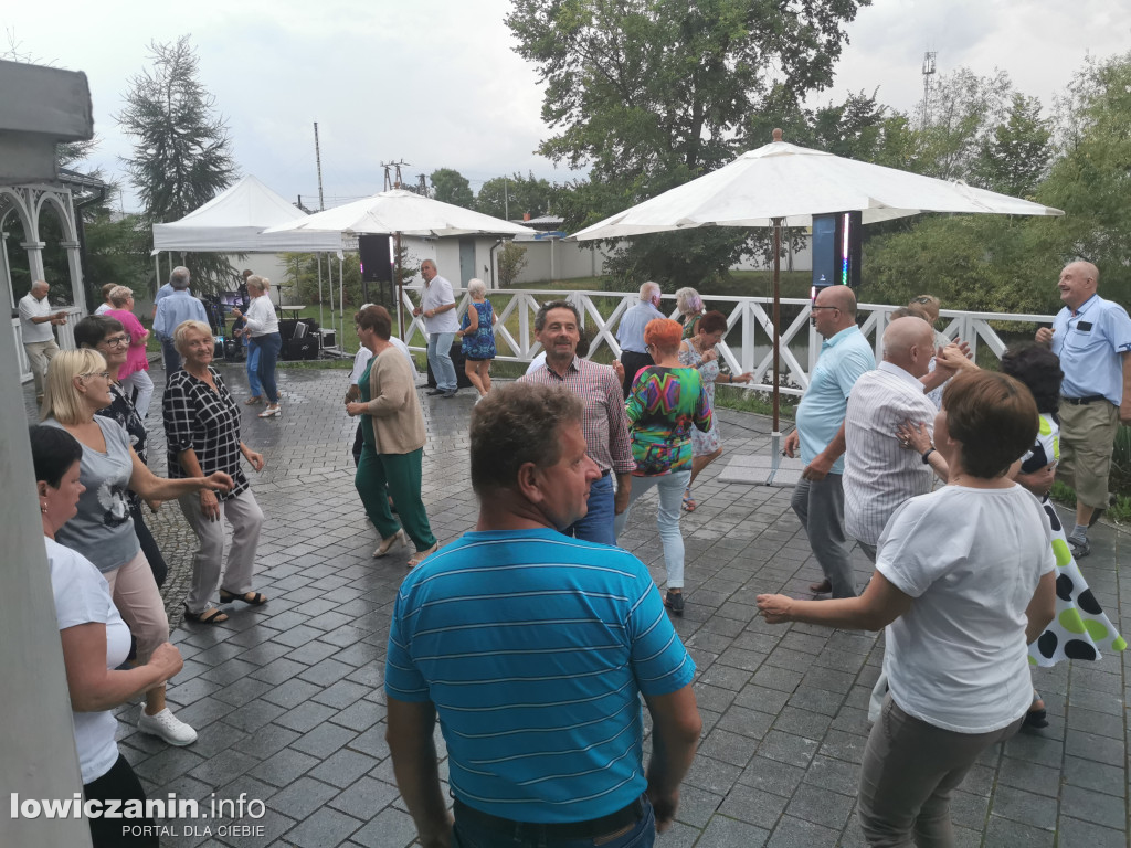 Zabawa taneczna w Sannikach