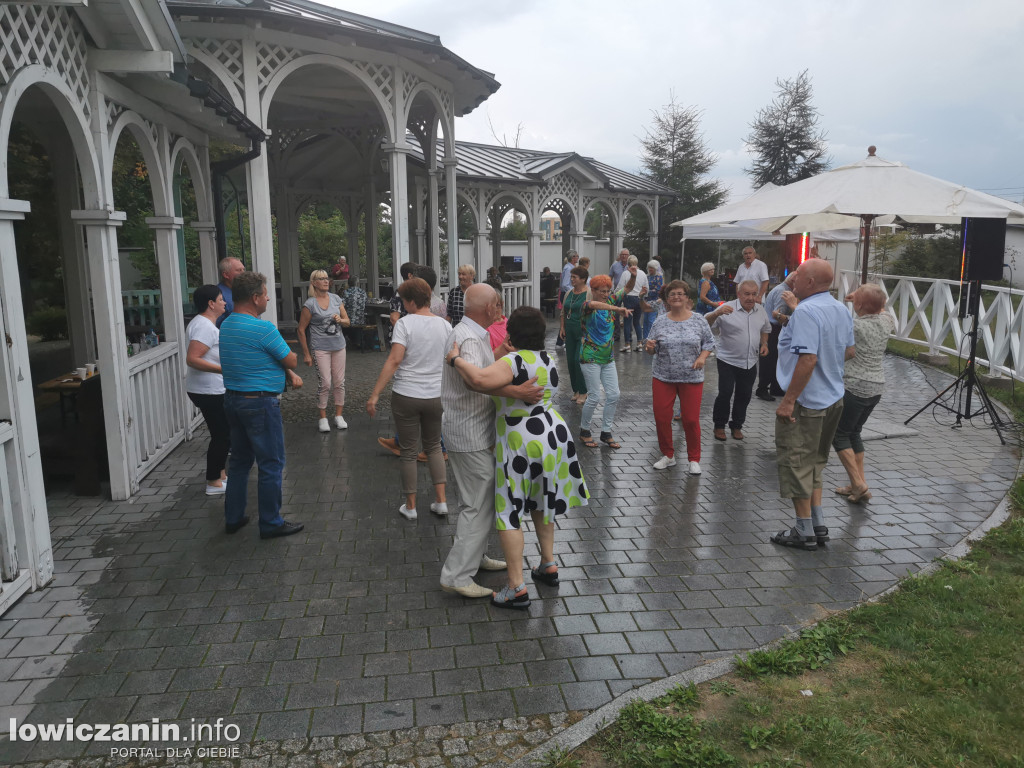 Zabawa taneczna w Sannikach