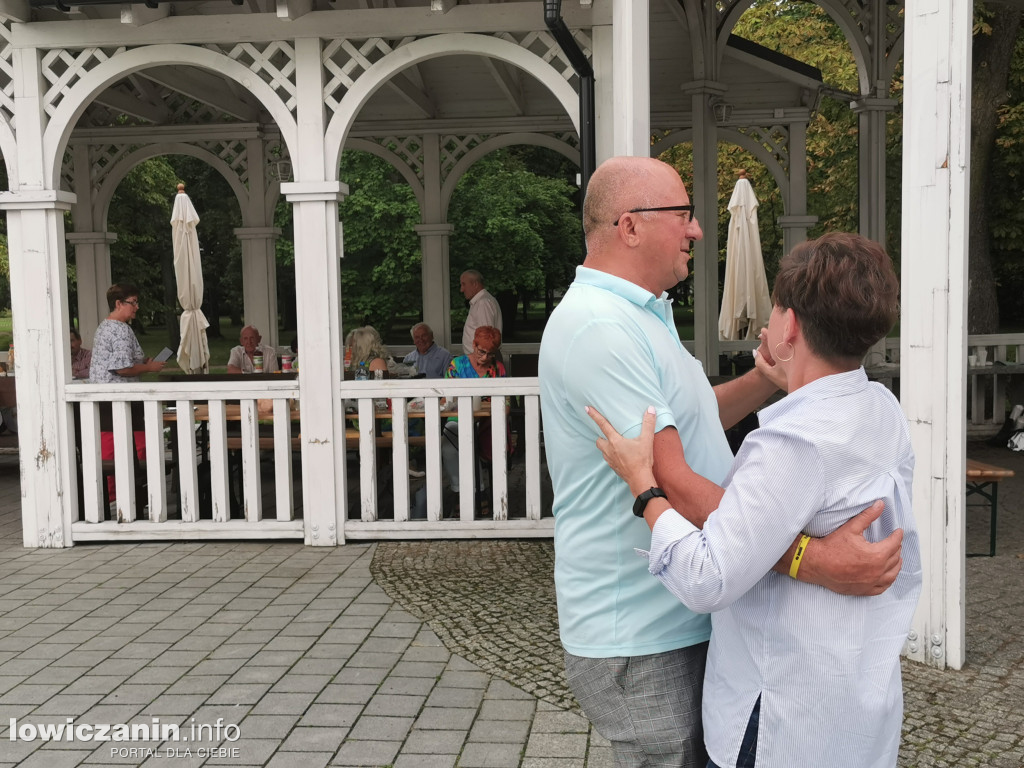 Zabawa taneczna w Sannikach