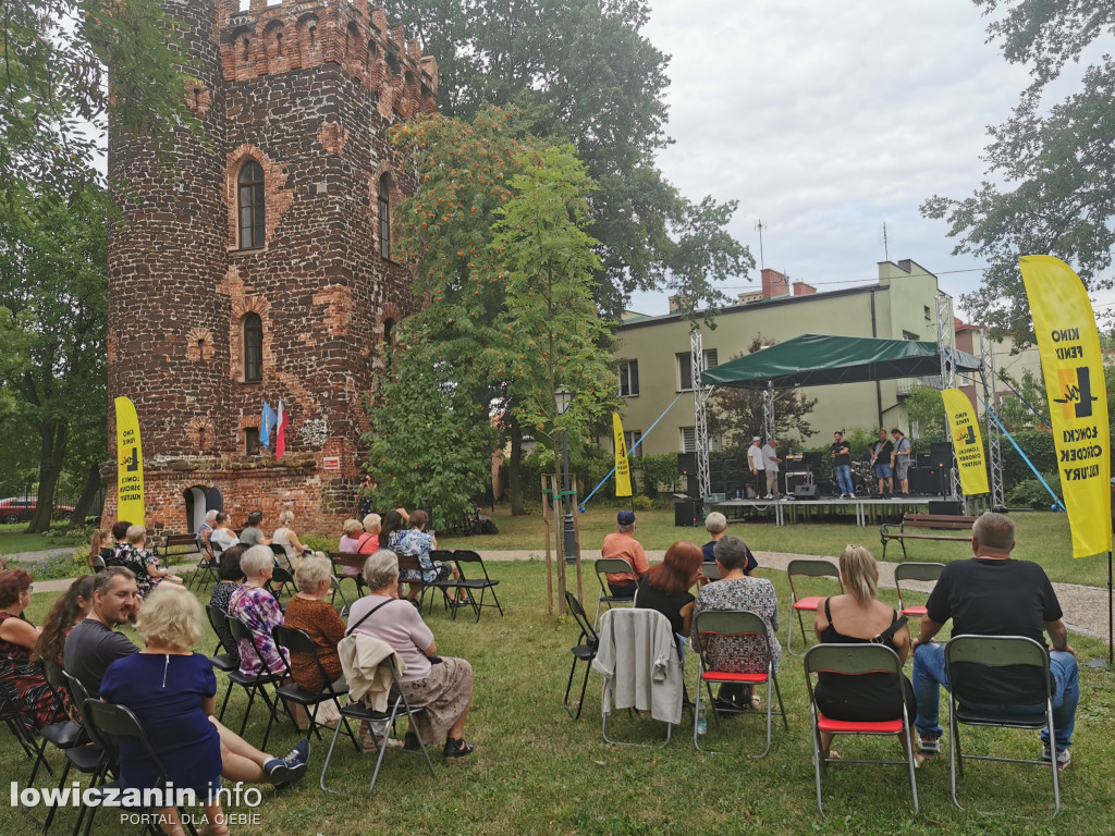 Koncert Koniunktury pod basztą gen. Klickiego