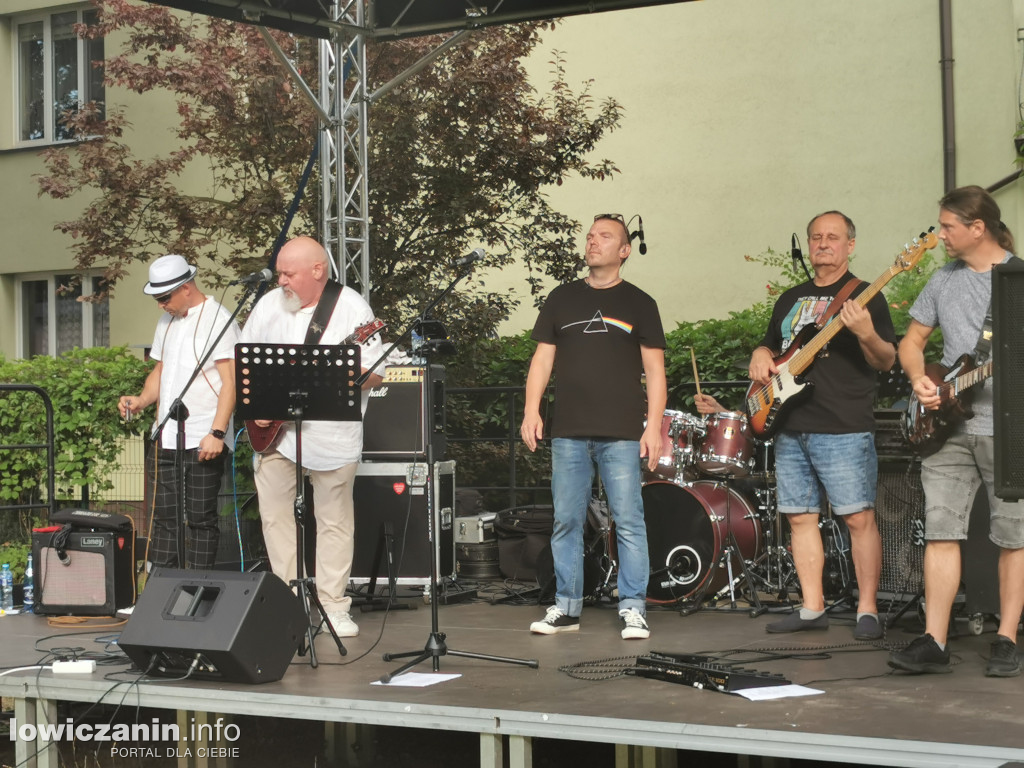 Koncert Koniunktury pod basztą gen. Klickiego