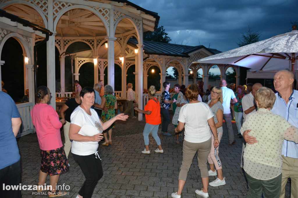 Zabawa taneczna w Sannikach
