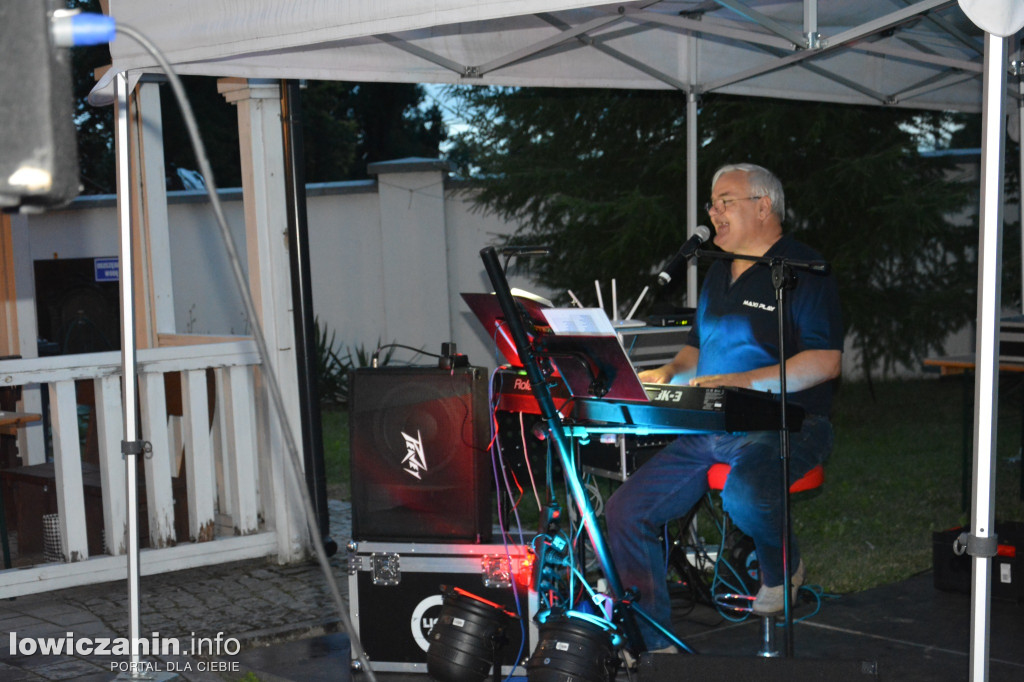 Zabawa taneczna w Sannikach