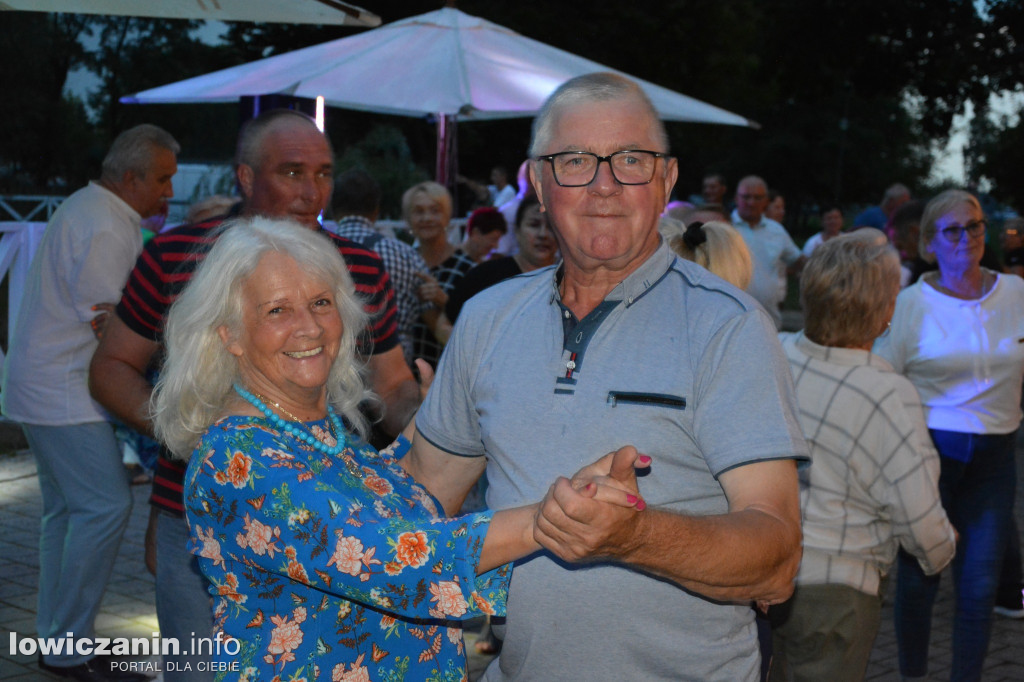 Zabawa taneczna w Sannikach