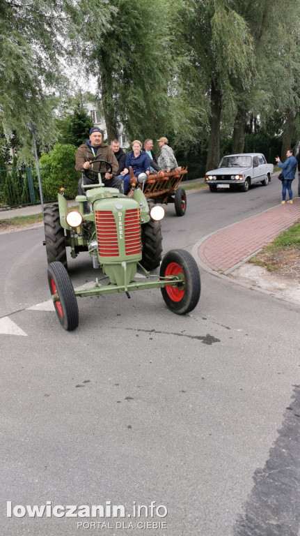 Zlot starej motoryzacji i maszyn rolniczych