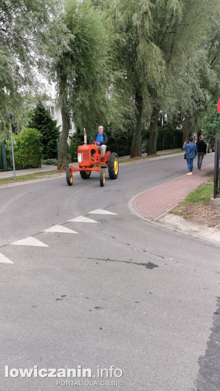 Zlot starej motoryzacji i maszyn rolniczych