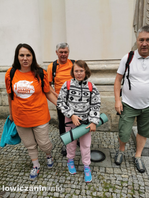 Wyjście pielgrzymki z Łowicza
