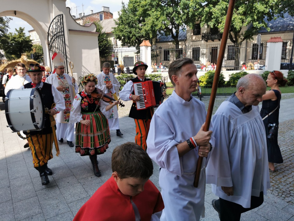 Dożynki w parafii katedralnej w Łowiczu 20. 08.2023