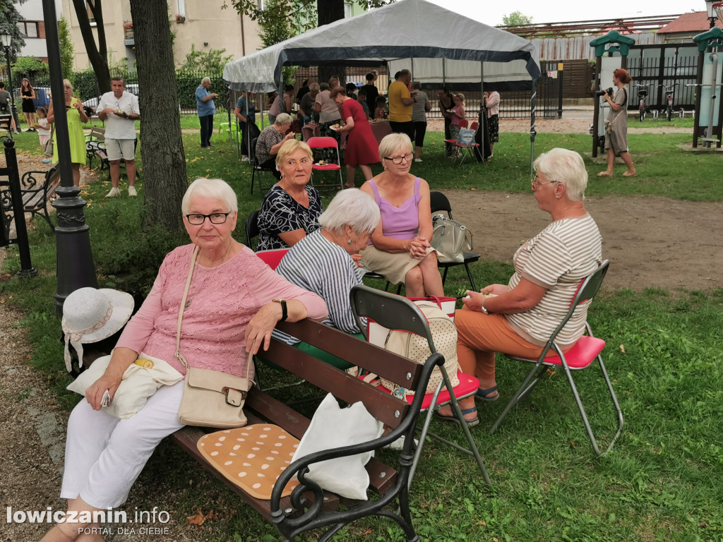 Dzień Sąsiada przy baszcie gen. Klickiego w Łowiczu