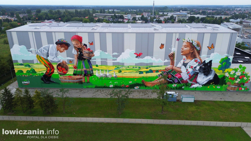 Mural w Łowiczu jest największy w Polsce!