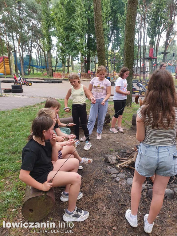 Wycieczka do grot , niebieskich źródeł i parku linowego