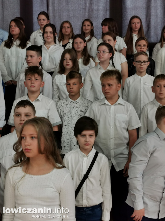 Łowicz. Rozpoczęcie roku szkolnego w SP2