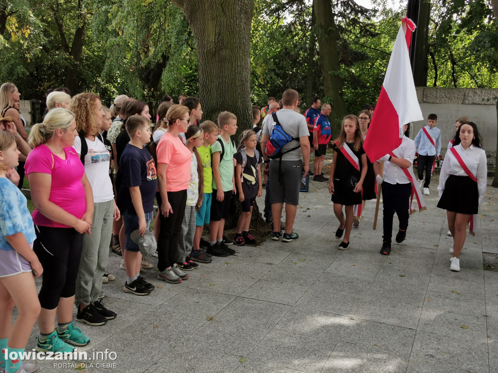 Uroczystości na cmentarzu wojennym w Kompinie.