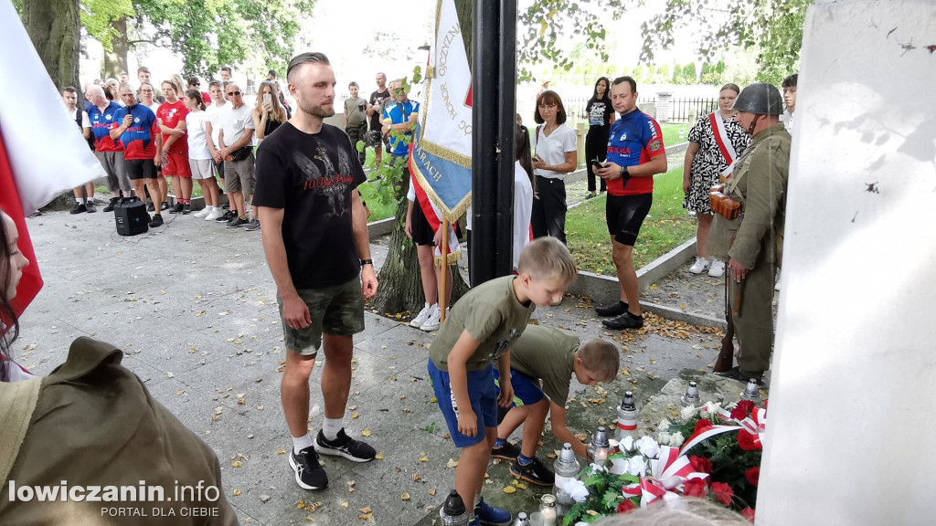 Uroczystości na cmentarzu wojennym w Kompinie.